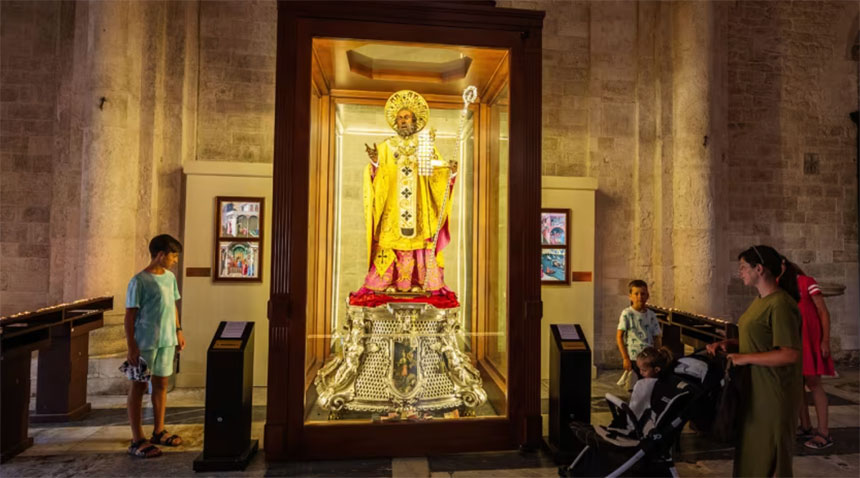 December 6, 2025, Feast St. Nicholas of Mira, Holy Rosary (Joyful Mysteries)